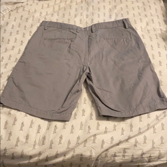 GapKhaks shorts - Picture 2 of 3